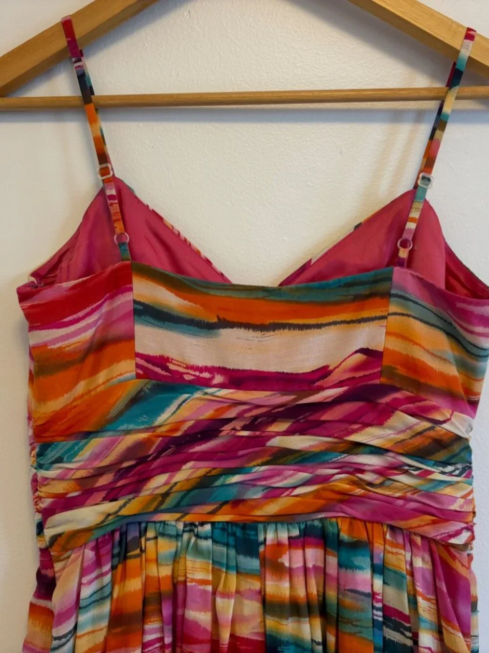 Vibrant, abstract pattern cocktail dress, Anne Klein, Size 2 - Picture 6 of 7